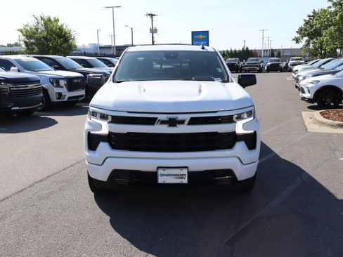 Used 2024 Chevrolet Silverado 1500 RST w/ Convenience Package II AWD/4WD image 3