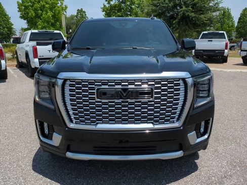 Used 2021 GMC Yukon Denali AWD/4WD image 9