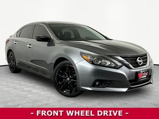 Used 2017 Nissan Altima 2.5 SR w/ Midnight Edition Package FWD video 3