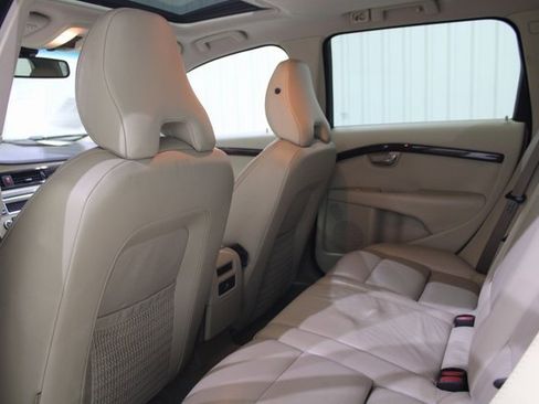 Used 2008 Volvo XC70 3.2 image 17