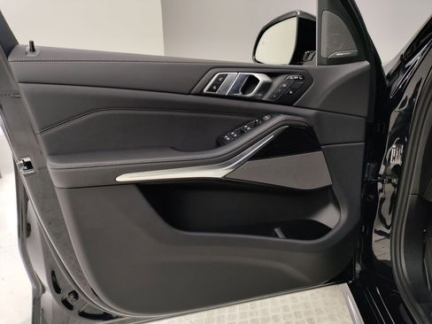 New 2026 BMW X7 xDrive40i w/ M Sport Package image 11