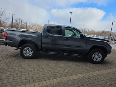 Used 2023 Toyota Tacoma SR image 39