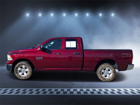 Used 2024 RAM 1500 Classic SLT image 6