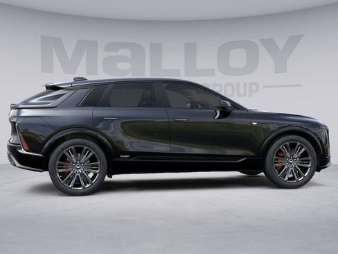 New 2026 Cadillac Lyriq V image 5