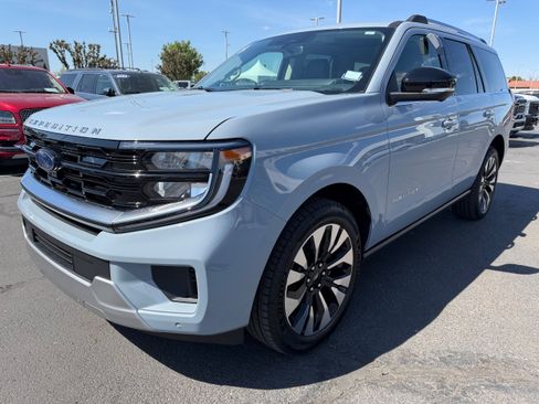 New 2026 Ford Expedition Platinum w/ Driver's Package AWD/4WD image 7