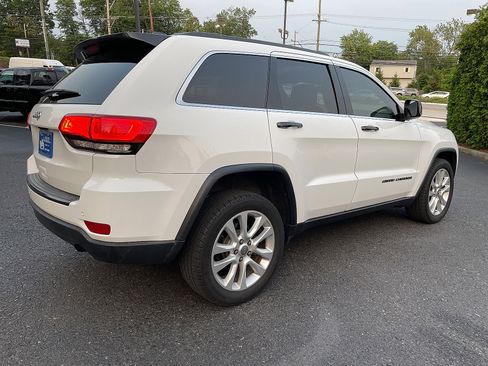 Used 2017 Jeep Grand Cherokee Limited image 4