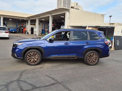 Used 2025 Subaru Forester Sport w/ Popular Package #1 AWD/4WD image 8
