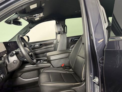 Used 2025 Chevrolet Tahoe Premier image 22