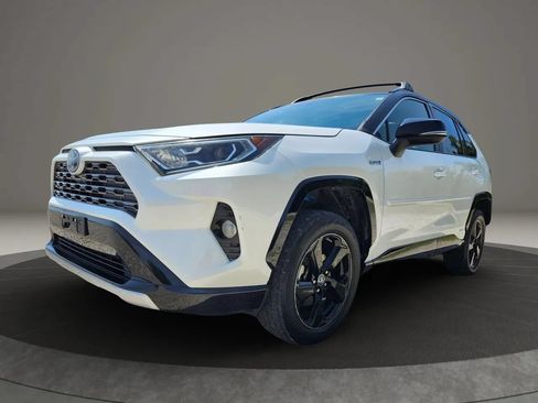 Used 2019 Toyota RAV4 XSE AWD/4WD image 9