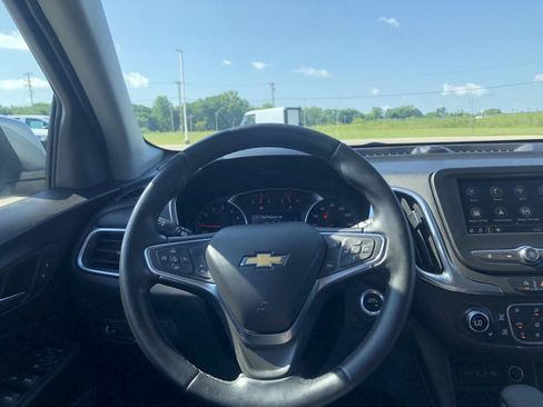 Used 2024 Chevrolet Equinox LT AWD/4WD image 13