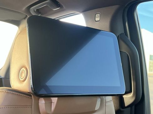 New 2026 Cadillac Escalade Luxury image 19