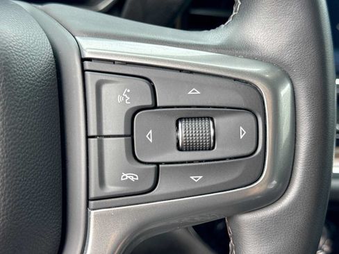Used 2023 Chevrolet Silverado 1500 LT AWD/4WD image 23