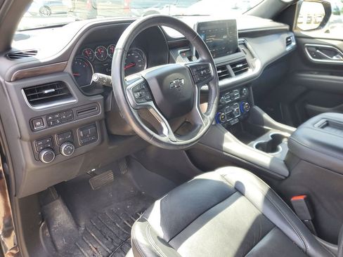 Used 2021 Chevrolet Tahoe Z71 w/ Z71 Signature Package AWD/4WD image 16