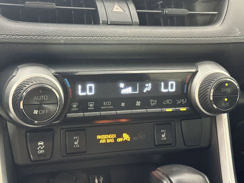 Used 2019 Toyota RAV4 XLE image 23