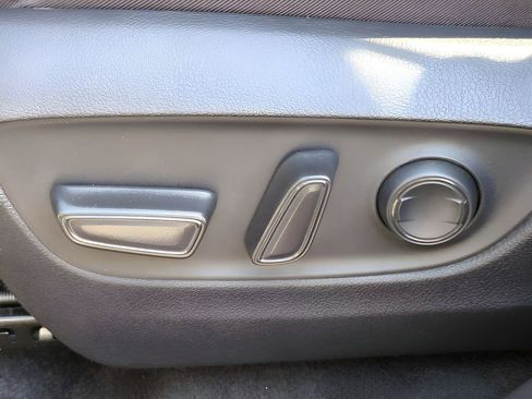 Used 2023 Toyota RAV4 XLE w/ Convenience Package FWD image 15
