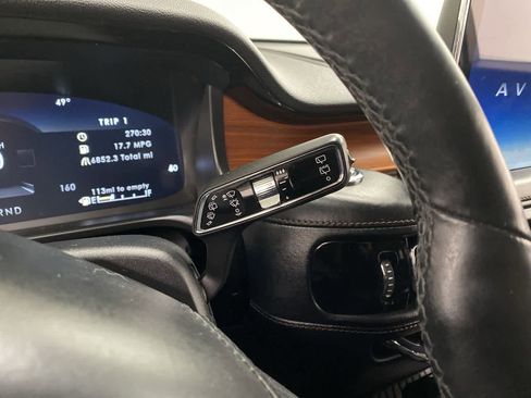 Used 2020 Lincoln Aviator Reserve w/ Equipment Group 202A image 22