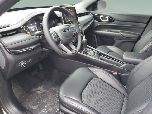 New 2026 Jeep Compass Latitude AWD/4WD image 19