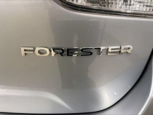 Used 2019 Subaru Forester Limited AWD/4WD image 8