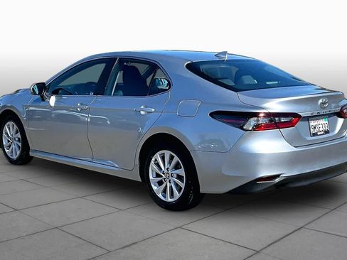 Used 2024 Toyota Camry LE w/ Convenience Package FWD image 11