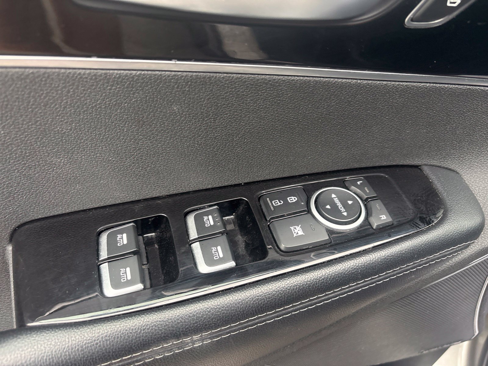 Used 2019 Kia Sorento SX AWD/4WD image 28