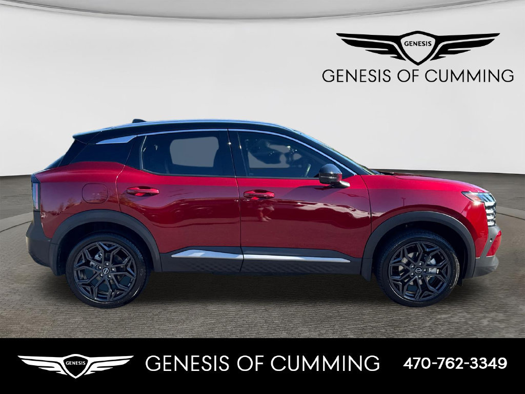 Used 2025 Nissan Kicks SR w/ SR Premium Package FWD image 8