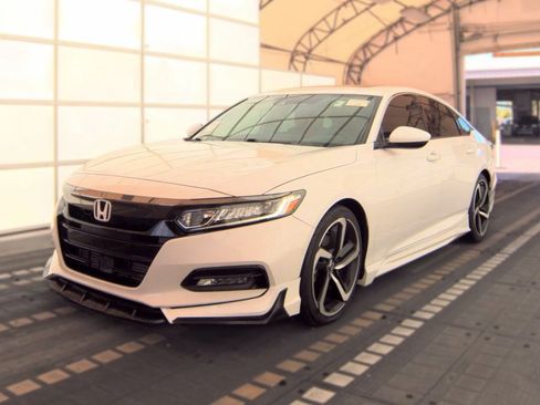 Used 2018 Honda Accord Sport image 1