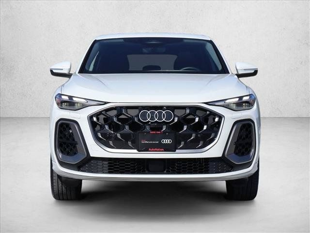 Certified 2025 Audi Q5 Premium w/ Convenience Package AWD/4WD image 2