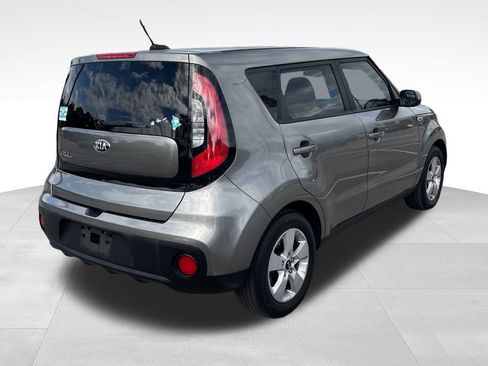 Used 2018 Kia Soul Base image 6