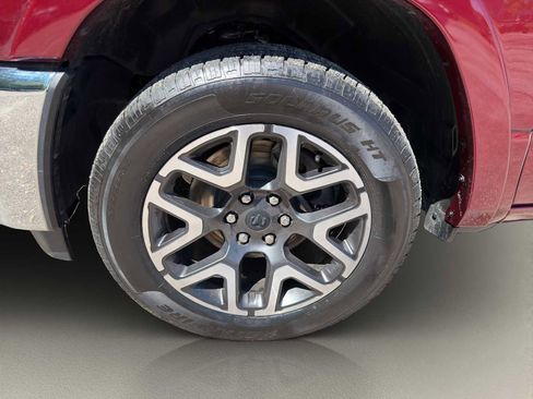 Used 2025 RAM 1500 Laramie AWD/4WD image 24