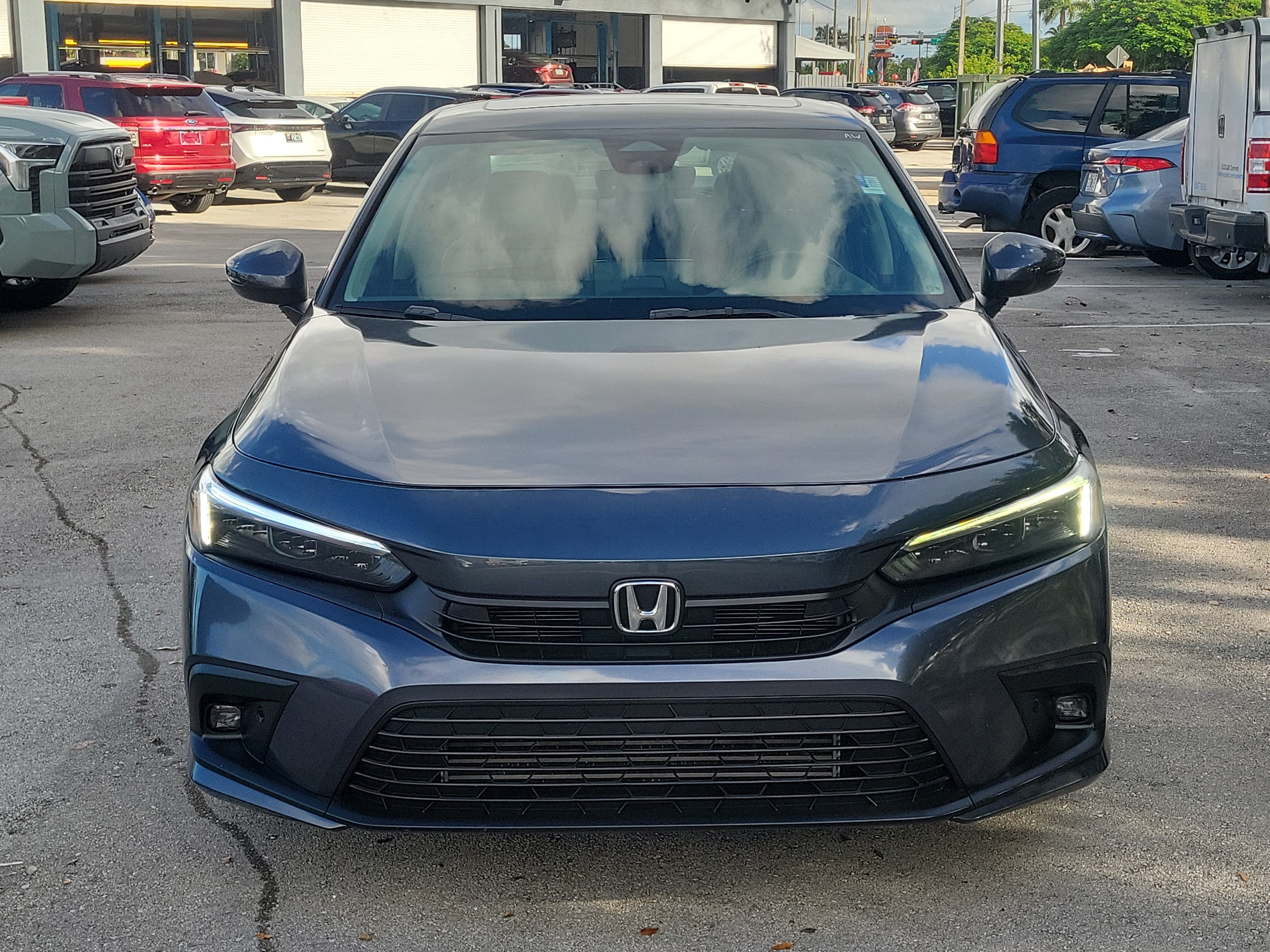 Used 2024 Honda Civic Touring image 2