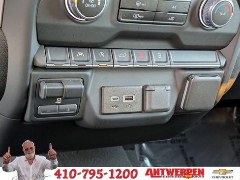 Certified 2025 Chevrolet Silverado 1500 Custom image 24