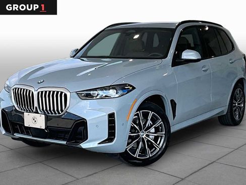 Used 2026 BMW X5 xDrive40i w/ M Sport Package AWD/4WD image 1