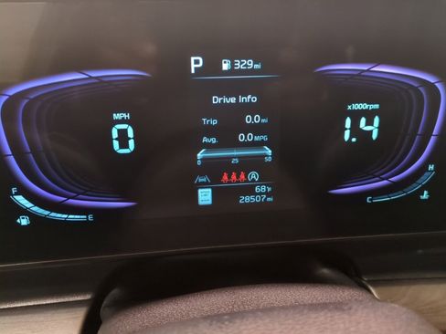 Certified 2023 Kia Sportage X-Line w/ X-Line Premium Package AWD/4WD image 14