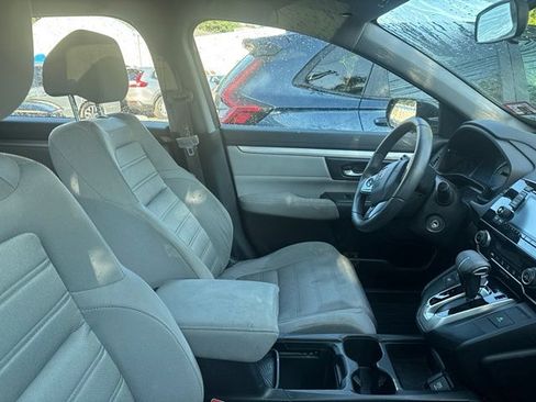 Used 2019 Honda CR-V LX image 3