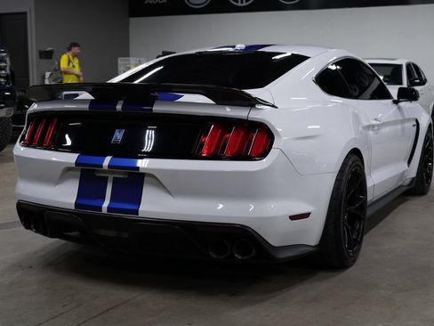 Used 2017 Ford Mustang Shelby GT350 w/ Electronics Package RWD image 5