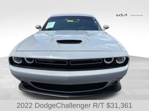 Used 2022 Dodge Challenger R/T RWD image 3
