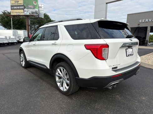 Used 2023 Ford Explorer Platinum w/ Technology Package AWD/4WD image 8