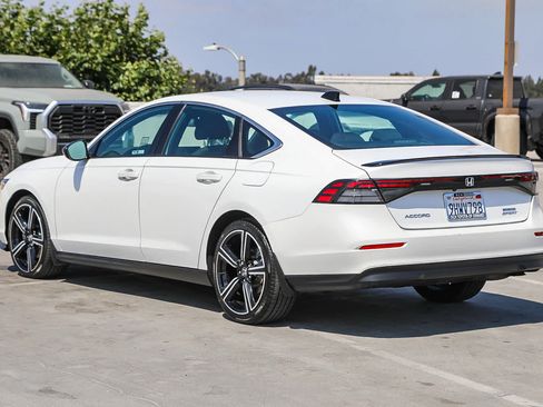 Used 2023 Honda Accord Sport image 6