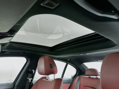 Used 2025 BMW 330i Sedan image 27