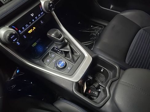 Used 2022 Toyota RAV4 XSE image 27