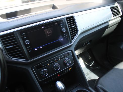 Used 2018 Volkswagen Atlas SE FWD image 14