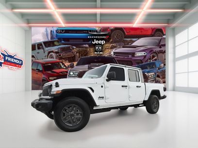 New 2026 Jeep Gladiator Sport