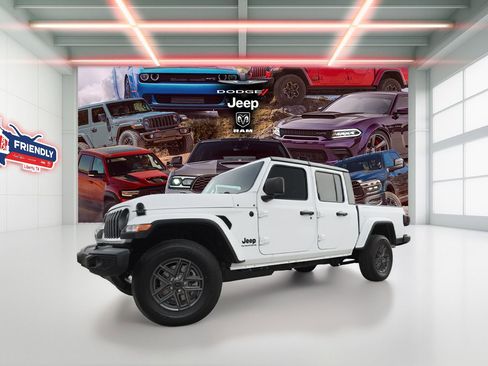 New 2026 Jeep Gladiator Sport image 1