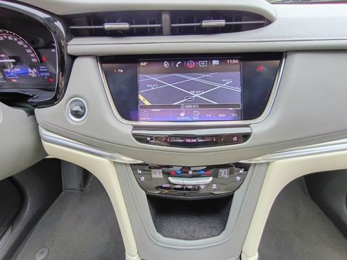 Used 2017 Cadillac XT5 Premium Luxury w/ Advanced Security Package image 34