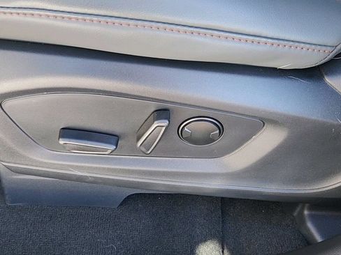 New 2025 Ford Explorer Active w/ Active Comfort Package image 10