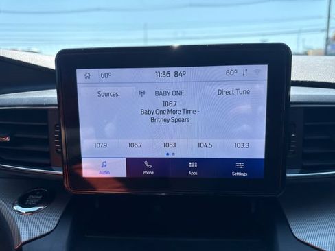Used 2020 Ford Explorer XLT w/ Equipment Group 202A AWD/4WD image 23