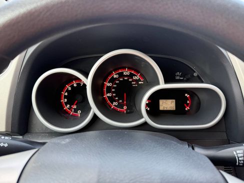 Used 2013 Toyota Matrix L image 14