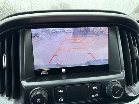 Used 2019 Chevrolet Colorado LT w/ LT Convenience Package image 8