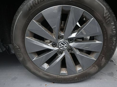 Used 2023 Volkswagen Taos S w/ Driver Assistance Package FWD image 10
