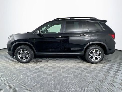 Certified 2023 Honda Passport TrailSport image 3